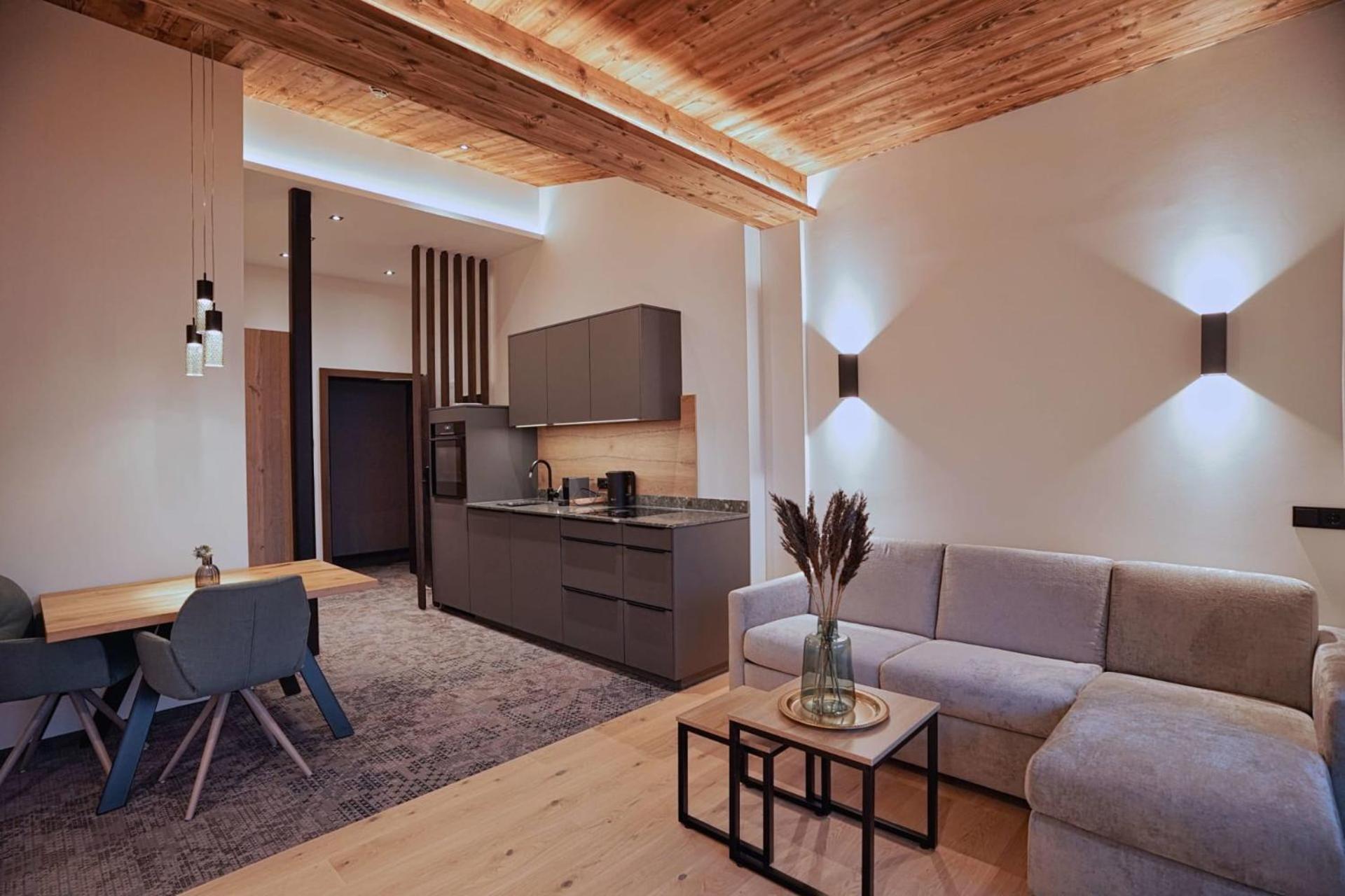Hotel & Appartements Heigenhauser ไวดริง ภายนอก รูปภาพ